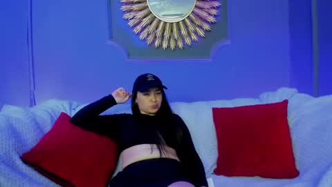 Snapshot of rosie_jhons chatting on 01.28.25 rosie_jhons online show from 01.28.25