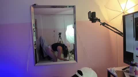 Snapshot of rosie_jhons chatting on 02.01.25 rosie_jhons online show from 02.01.25