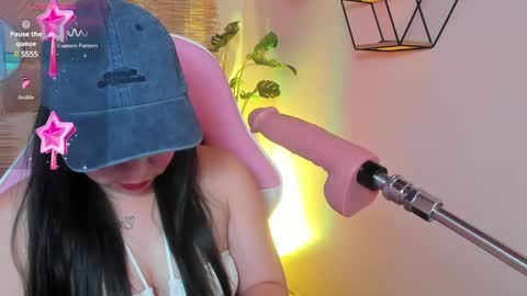 Snapshot of rosie_jhons chatting on 02.11.25 rosie_jhons online show from 02.11.25