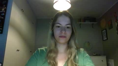 Snapshot of rosie_june chatting on 09.11.25 Rosie online show from 09.11.25