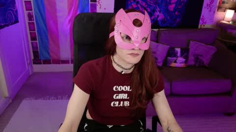 Snapshot of rosieplay chatting on 10.16.25 RosieFem online show from 10.16.25