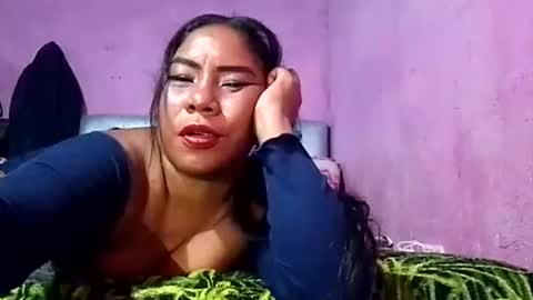 rosmerynavarro online show from 12.15.24