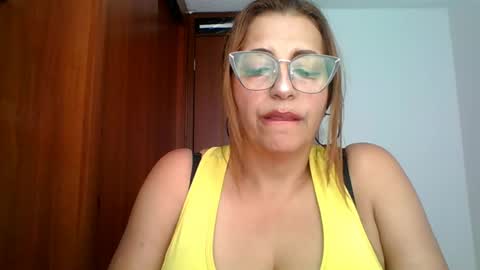 Snapshot of rossanalionheart chatting on 04.19.26 Rossana online show from 04.19.26