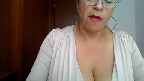 Snapshot of rossanalionheart chatting on 04.20.26 Rossana online show from 04.20.26