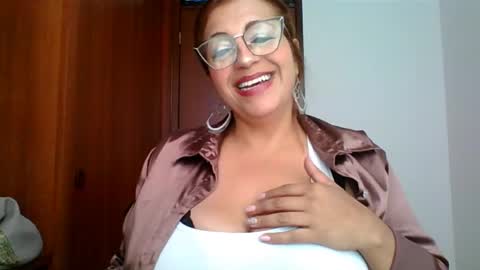 Snapshot of rossanalionheart chatting on 04.25.26 Rossana online show from 04.25.26
