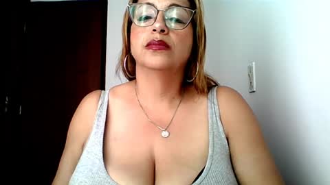 Snapshot of rossanalionheart chatting on 05.24.26 Rossana online show from 05.24.26
