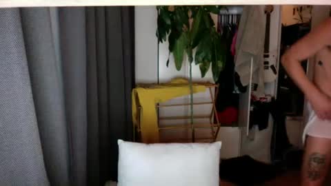 RossCollab online show from 11.17.25