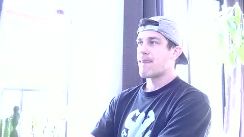 Snapshot of rosscollab chatting on 02.12.26 RossCollab online show from 02.12.26