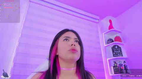   online show from 10.03.25