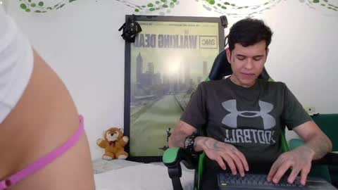Snapshot of rosse_dredd chatting on 04.25.26 Anal for the first time 40000tks online show from 04.25.26