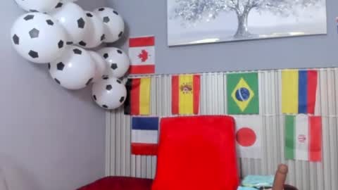Snapshot of rosse_milf1 chatting on 06.17.26 rosse_milf1 online show from 06.17.26
