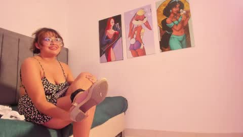 Snapshot of rosse_taylorx1 chatting on 03.26.26 rosse_taylorx1 online show from 03.26.26