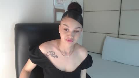 Snapshot of rossi_baker chatting on 02.27.25 Rossi online show from 02.27.25
