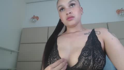 Snapshot of rossi_baker chatting on 09.18.25 Rossi online show from 09.18.25