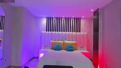 Rossie Rhoades online show from 01.29.25