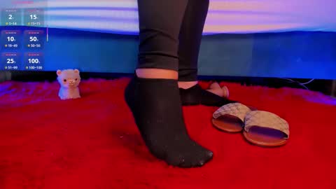 rosyejones online show from 10.25.25