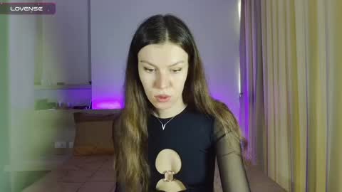 Snapshot of roter_rita chatting on 04.28.26 roter_rita online show from 04.28.26