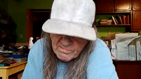 Snapshot of rotorranch chatting on 10.27.25 rotorranch online show from 10.27.25