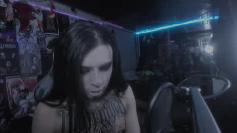 Snapshot of rotten_dreams chatting on 03.07.25 rot online show from 03.07.25