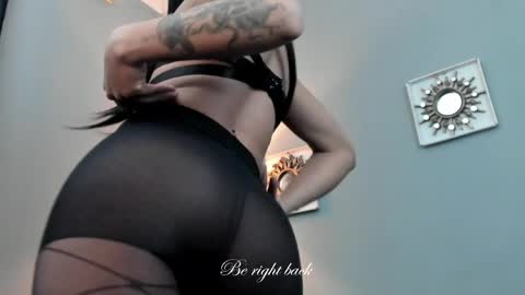 Snapshot of rougedoe chatting on 06.02.26 Mistress Lana online show from 06.02.26