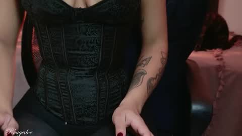 Snapshot of rougedoe chatting on 07.11.26 Mistress Lana online show from 07.11.26