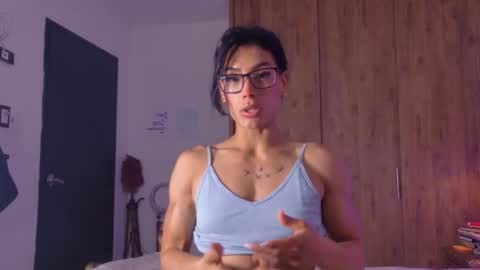 Snapshot of rouse_leon chatting on 05.16.26 Rouse leon online show from 05.16.26