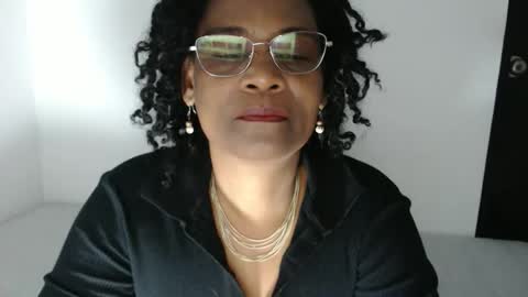 luxa online show from 12.19.25