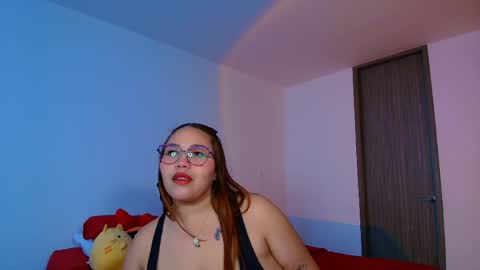 Snapshot of rousrossell_4 chatting on 05.03.26 Call me Rous online show from 05.03.26