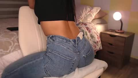 Snapshot of rouss_henao chatting on 05.22.26 Rouss marie henao online show from 05.22.26