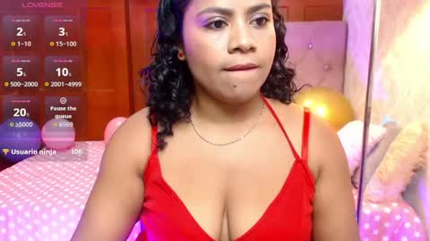 Snapshot of rousse_amber chatting on 06.08.26 amber online show from 06.08.26