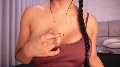 Snapshot of rousse_coup chatting on 12.18.25 Rosse and Miller online show from 12.18.25