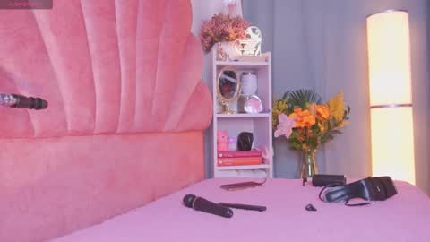 Snapshot of rousse_elodie chatting on 02.23.26 Rousse 3 online show from 02.23.26