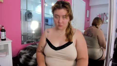 Snapshot of rousse_millers chatting on 05.16.26 Rousse online show from 05.16.26