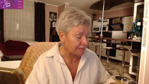 Roxana online show from 01.11.25