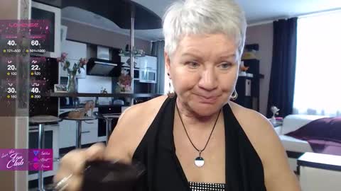 Roxana online show from 11.22.25