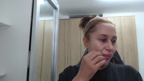 Roxana online show from 01.01.25