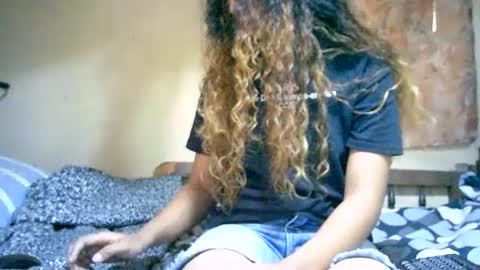 roxanne_98 online show from 01.18.25