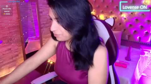 roxanne_han online show from 11.03.25