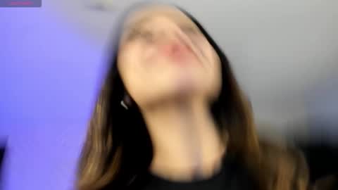 Roxanne Hill  online show from 11.23.25