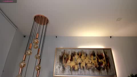 Roxanne Hill  online show from 01.18.26