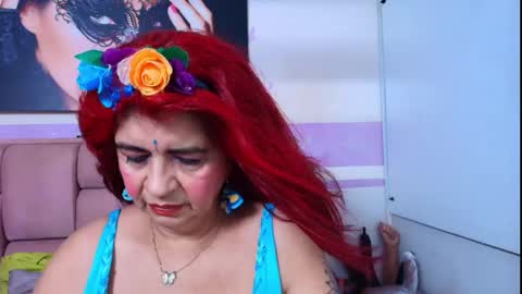 Snapshot of roxettemature chatting on 04.17.26 RoxetteMature online show from 04.17.26