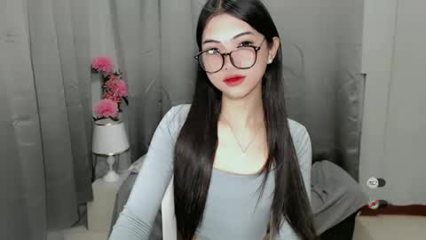 Snapshot of roxie_fuckdoll chatting on 12.29.24 Roxie online show from 12.29.24