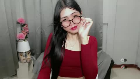 Snapshot of roxie_fuckdoll chatting on 01.06.25 Roxie online show from 01.06.25