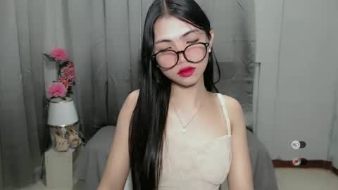 Snapshot of roxie_fuckdoll chatting on 01.08.25 Roxie online show from 01.08.25