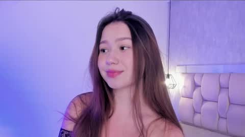 Snapshot of roxie_summers chatting on 04.22.26 Roxie online show from 04.22.26