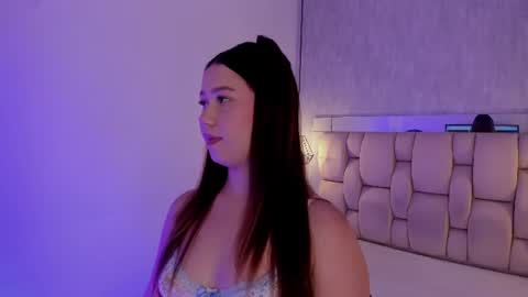 Snapshot of roxie_summers chatting on 06.23.26 Roxie online show from 06.23.26