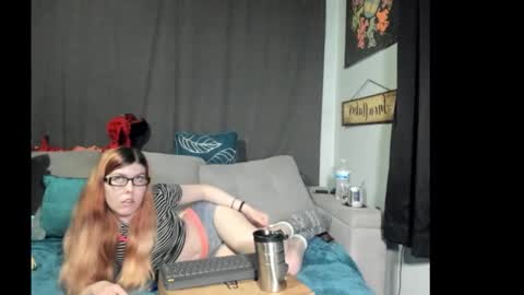 roxihazeleyes online show from 10.29.25