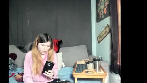 roxihazeleyes online show from 03.25.26