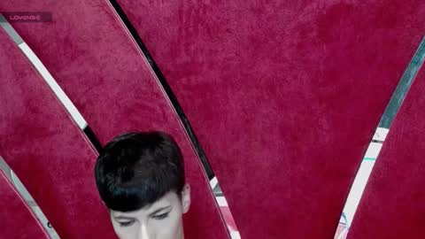 Roxy online show from 10.25.25