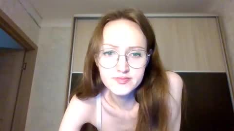 Roxxy Wharton online show from 10.18.25